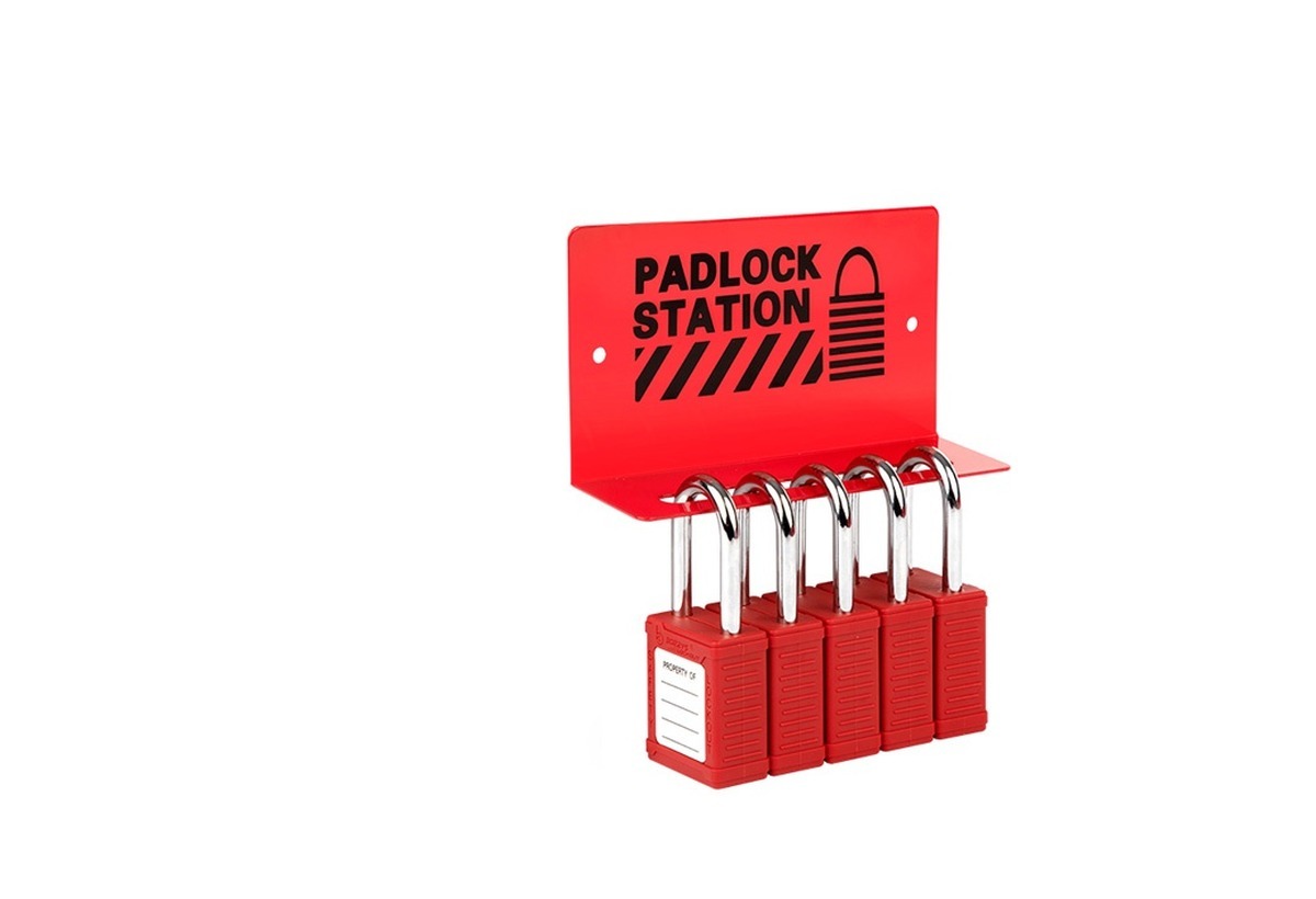 Compact lockout station